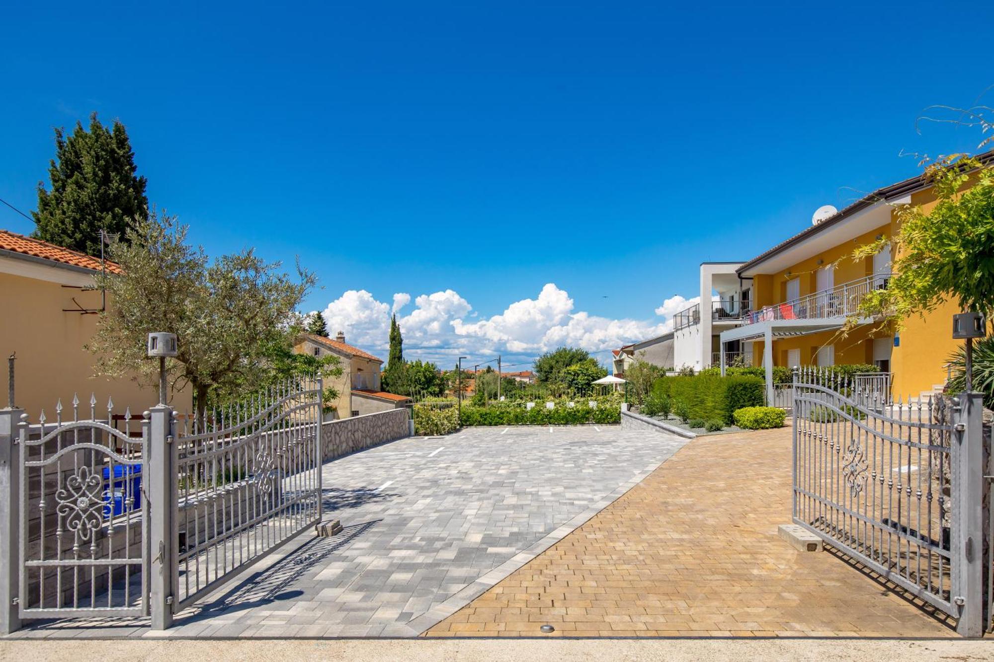 Appartments Adriatic Omišalj Exteriér fotografie